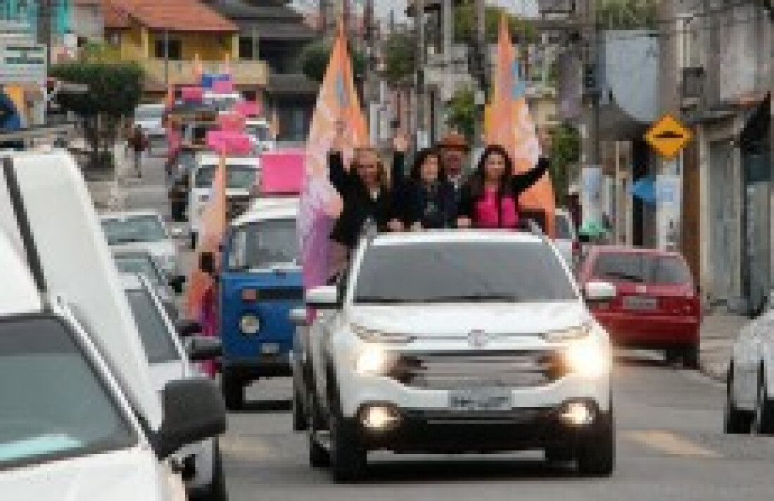 Carminha segue com campanha nos bairros