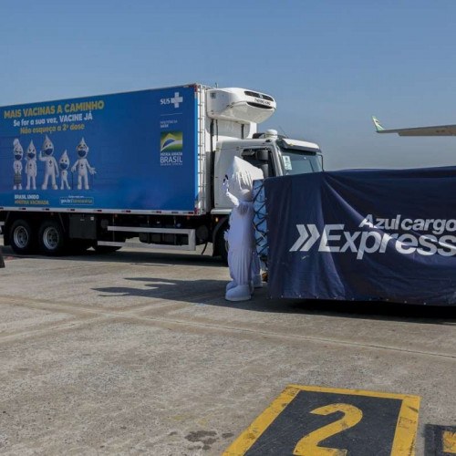 País recebe 3 milhões de doses dos EUA