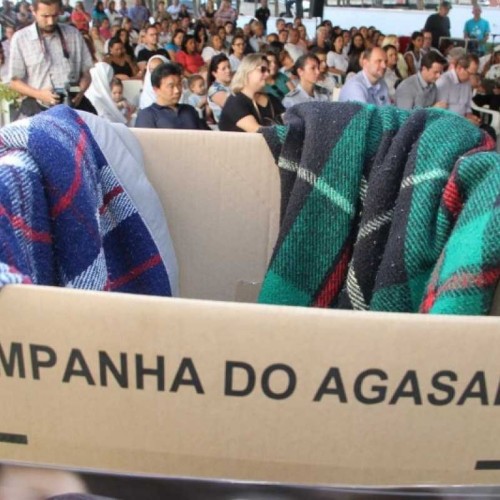 Campanha Inverno Solidário arrecada cobertores e blusas
