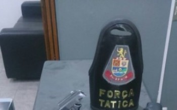 ARmas são apreendidas em Ferraz e Itaquá: