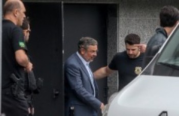 Antônio Palocci é preso e tem R$ 128 milhões bloqueados