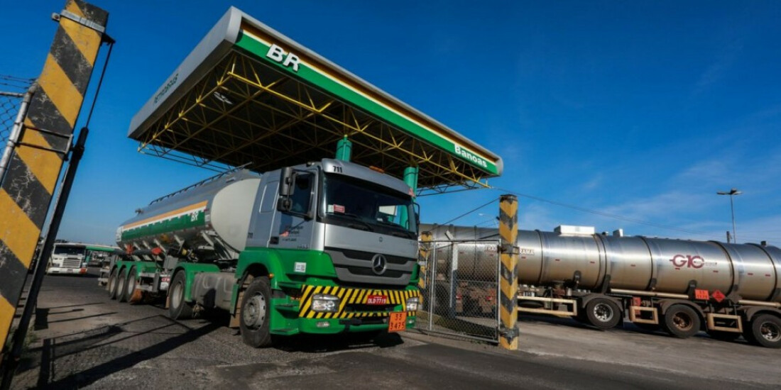 Petrobras reduz preço do diesel para as distribuidoras