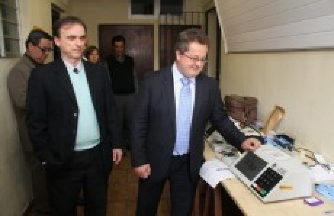 Serviço de auditoria de urnas é realizado na 74ª Zona Eleitoral