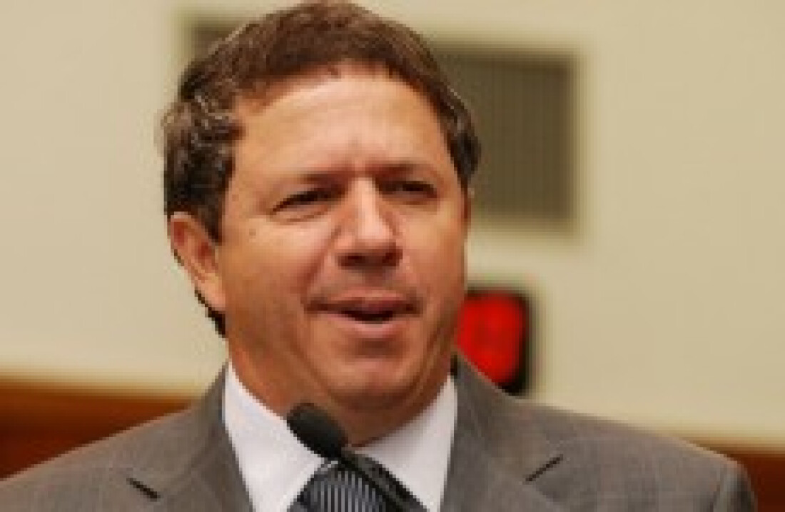 Ministro lamenta a morte de candidato