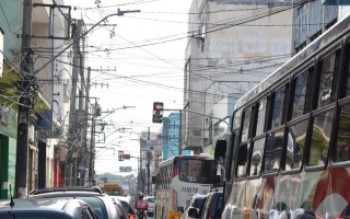 Frota de veículos registra aumento de 35% em Mogi