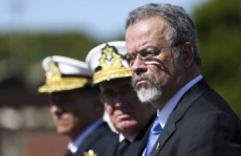 Ministro se diz preocupado com violência em campanha