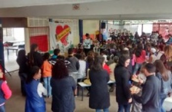 Escola de Suzano recebe hoje edição do Sarau LiteraturaNossa