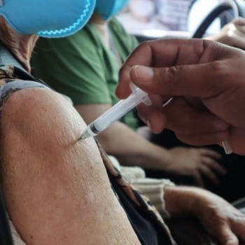 Mogi amplia estratégias de vacinação contra a Covid-19