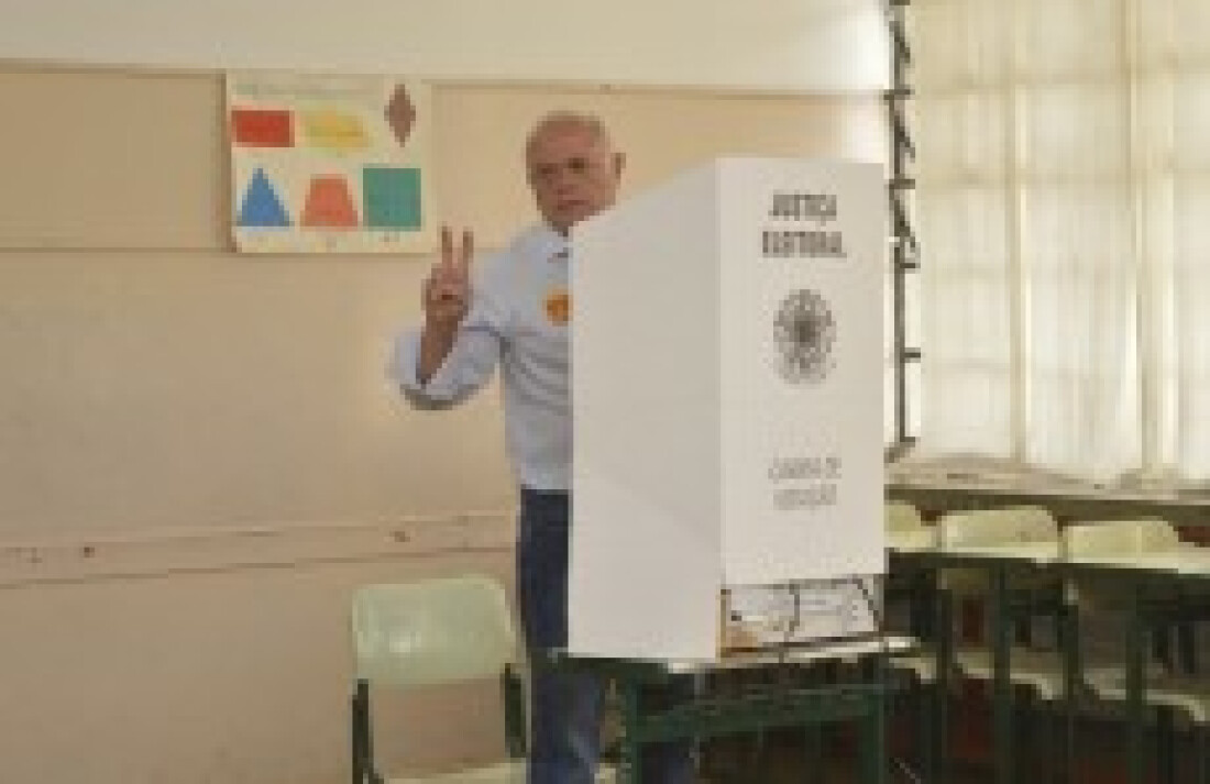 Candidatos agradecem o carinho