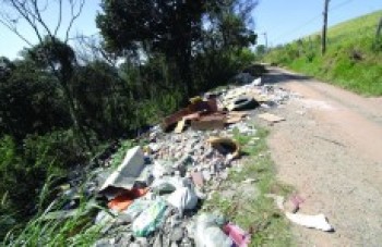 Má condição da estrada do Merendá gera transtorno