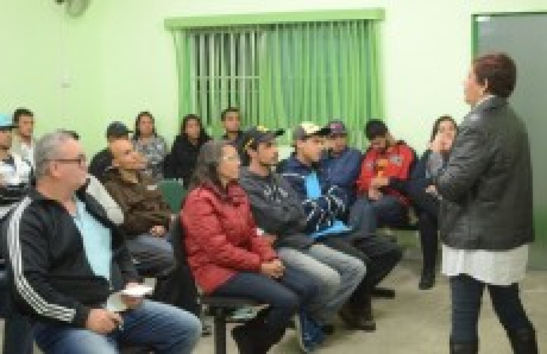 Curso de Eletricista tem 60 alunos