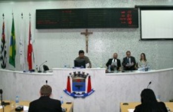 Câmara aprova 'Lei do Táxi' com dez emendas