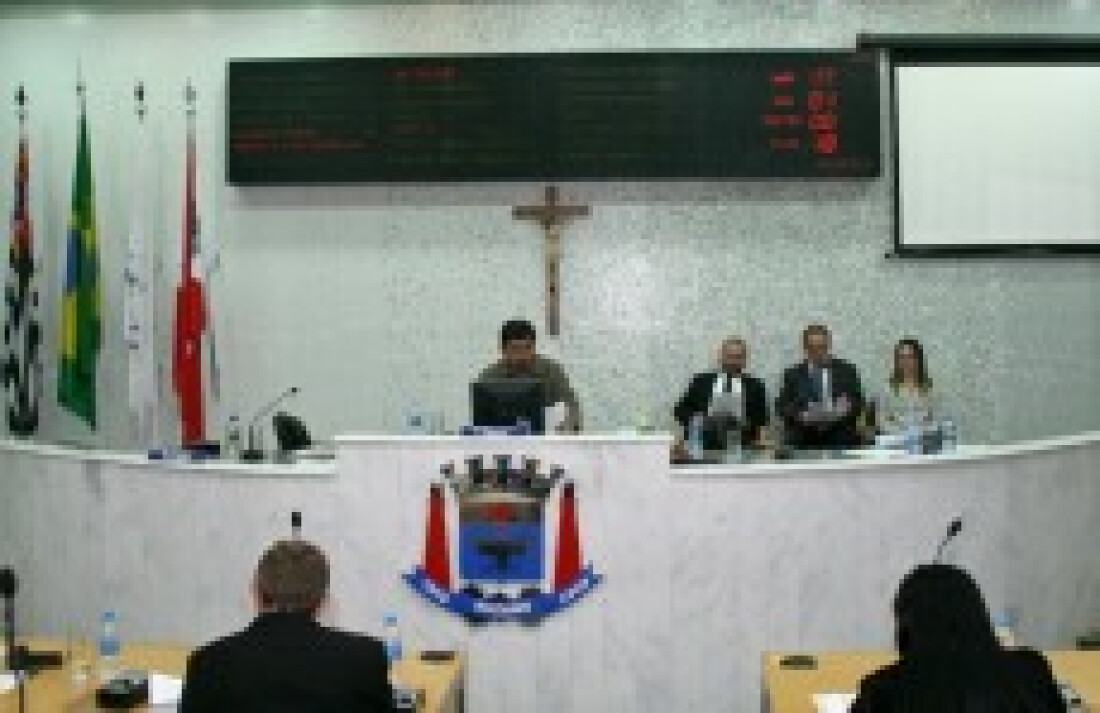 Câmara aprova 'Lei do Táxi' com dez emendas