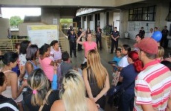 Prefeitura é alvo de protesto contra reintegração de posse