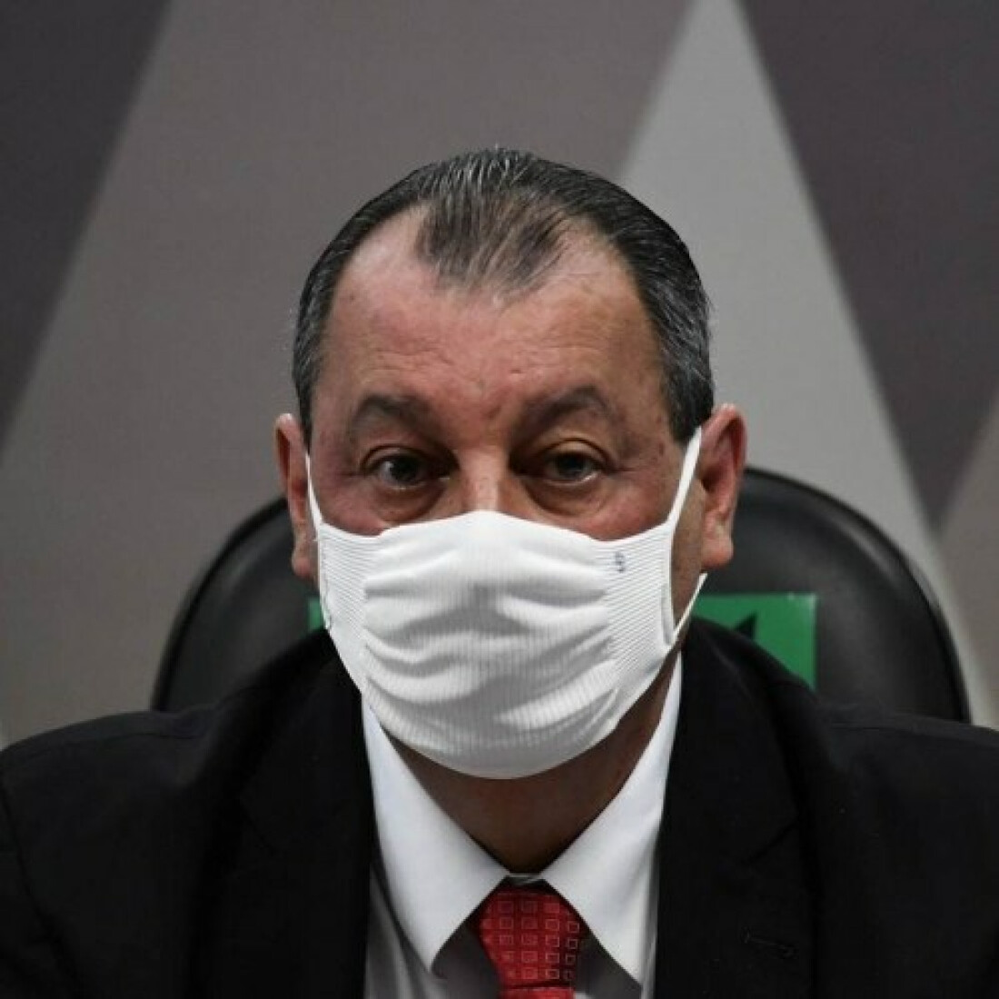 Reunião de Bolsonaro vaza e vira foco da CPI