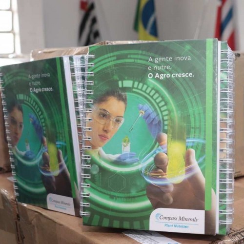 Fundo Social recebe 10 mil itens de material escolar
