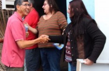 Mamoru percorre bairros e agradece voto da população