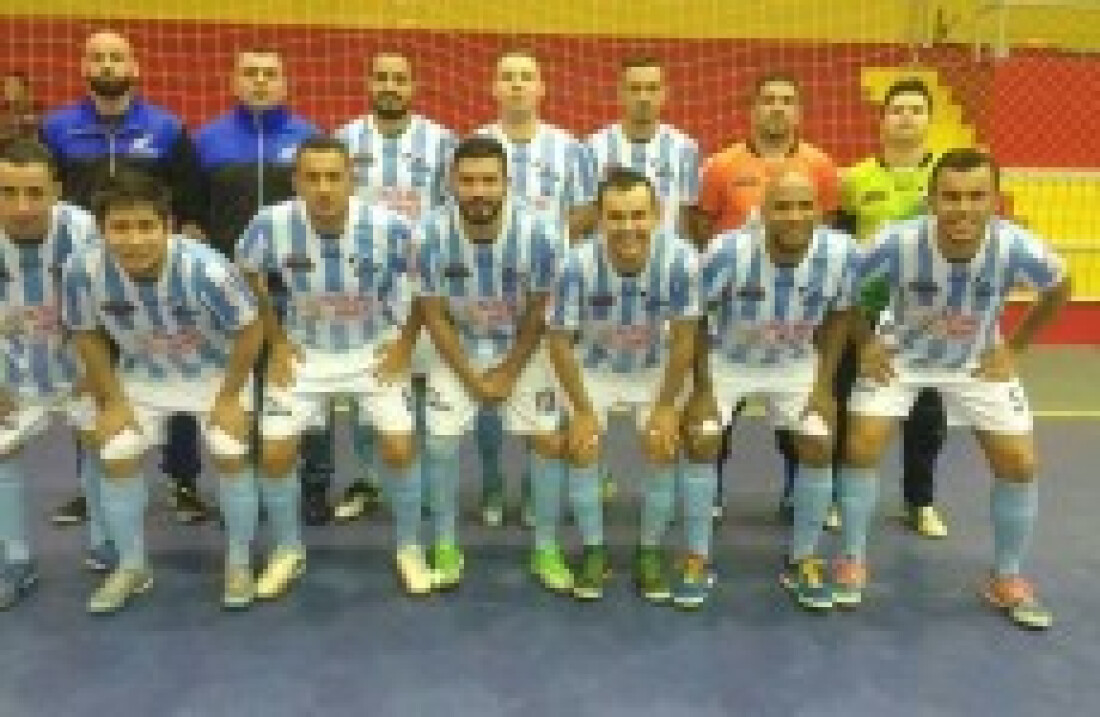 Arujá enfrenta o líder do Paulistão