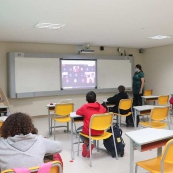 Prefeitura vê com otimismo volta das aulas presenciais
