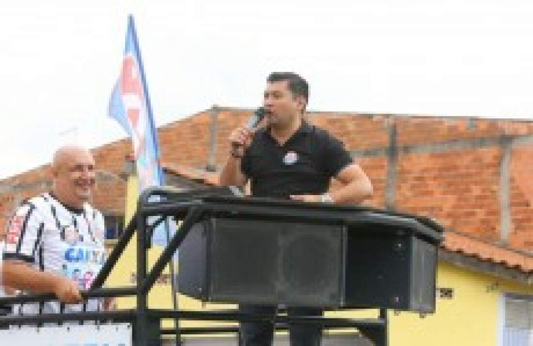 Ashiuchi faz carreata no Badra