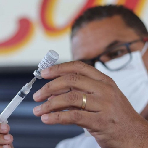 Pessoas de 40 a 59 anos serão vacinadas hoje