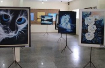 "Arte e Artefatos" fica em cartaz até o fim do mês