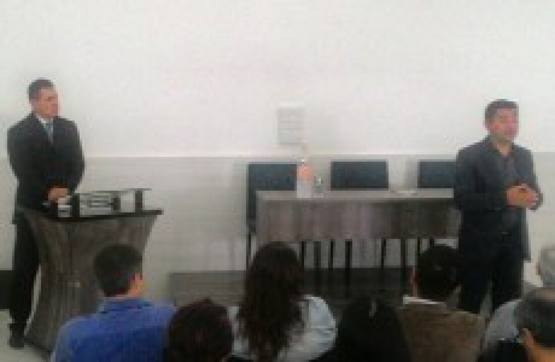 Ashiuchi participa de encontro com Acoris