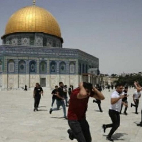 Jerusalém tem confrontos entre palestinos e polícia