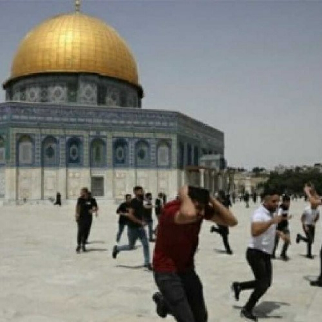 Jerusalém tem confrontos entre palestinos e polícia