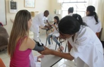 Rotary e ETM promovem mostra de profissões