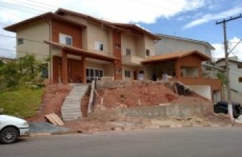 Casa: construir ou comprar pronta?