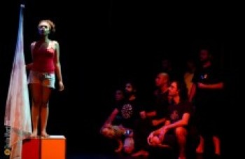 'Fábrica de Chocolate' inicia curta temporada no Espaço N