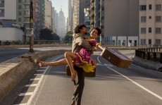 Intervenção circense chega a Mogi