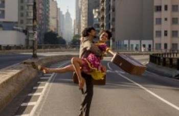 Intervenção circense chega a Mogi