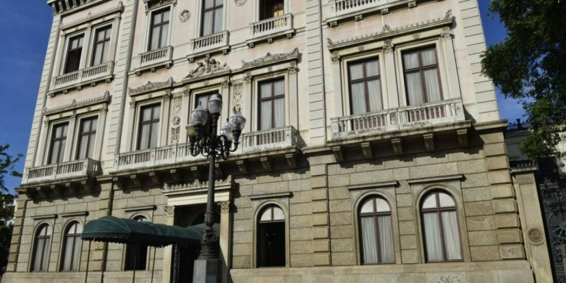 Piso histórico soterrado vira mistério no Palácio do Catete, no Rio