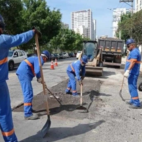 Operação Tapa-Buraco atua com cinco equipes
