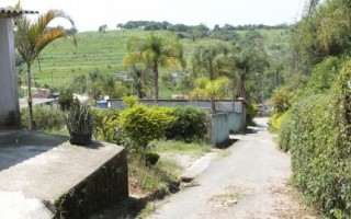 Moradores do Cocuera pedem limpeza de fossas