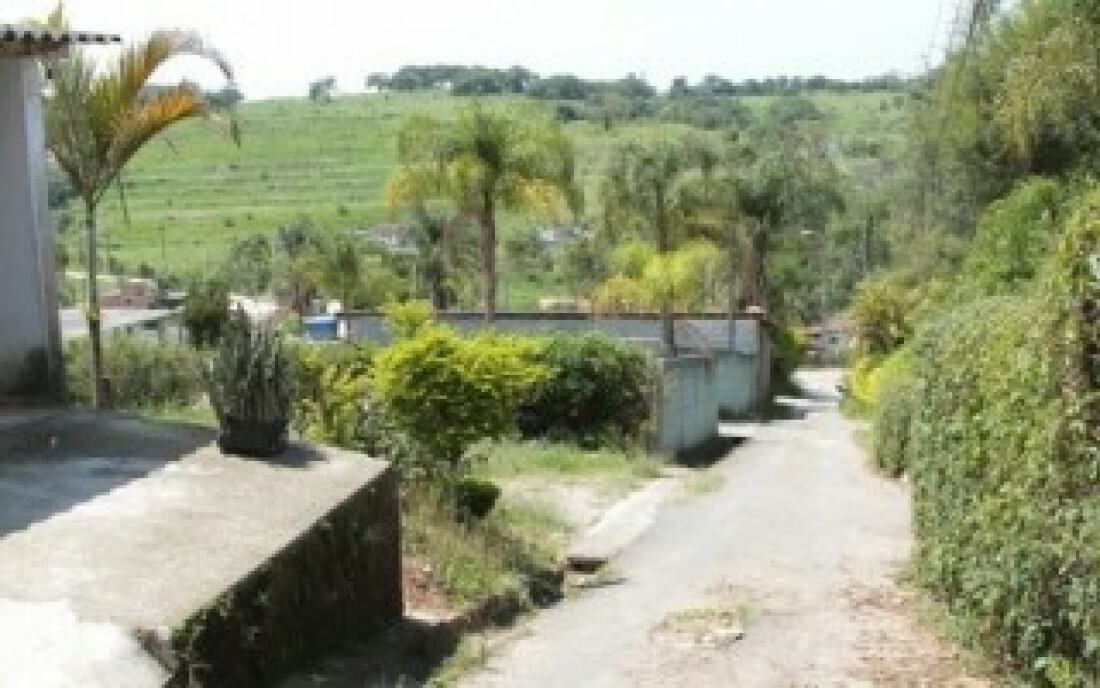 Moradores do Cocuera pedem limpeza de fossas