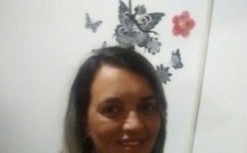 FAmília procura dona de casa