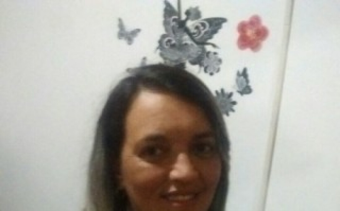 FAmília procura dona de casa