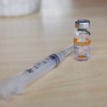 Suzano recebe CoronaVac e planeja vacinação de grávidas