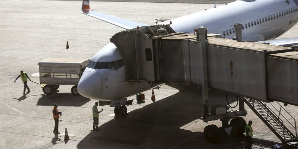 Estudo mostra que faltam mulheres negras em companhias aéreas do país