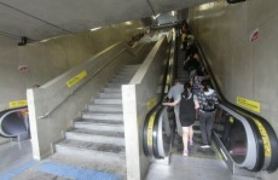 Passageiros cobram melhoria em acessibilidade de estação
