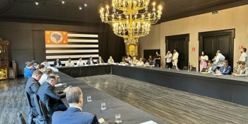 Prefeitos apresentam demandas para secretário Gilberto Kassab