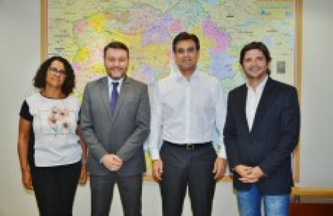 Políticos solicitam mais construções