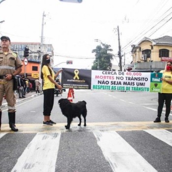 Maio Amarelo em Ferraz