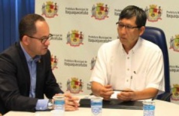 Mamoru recebe o deputado Cezinha