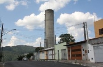 Itapeti fica dois dias sem ter abastecimento de água