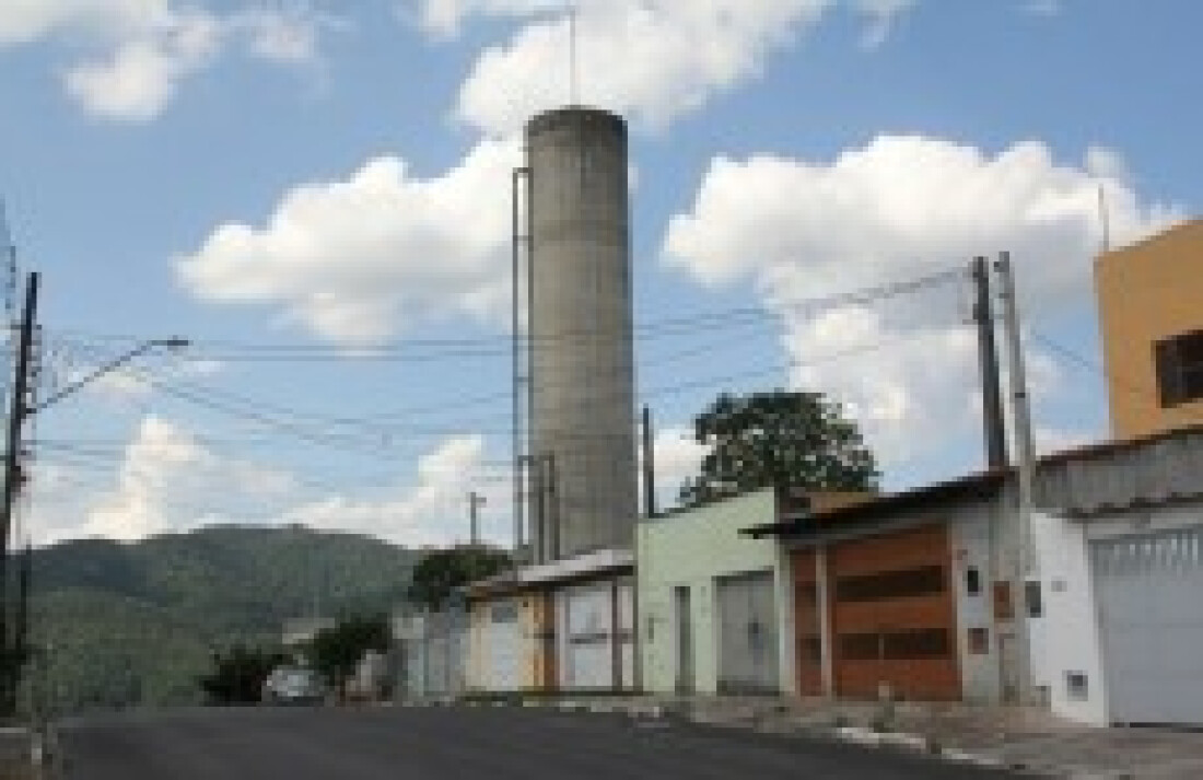 Itapeti fica dois dias sem ter abastecimento de água