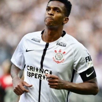 Corinthians perde para o Peñarol em casa por 2 a 0